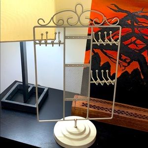 Jewelry holder